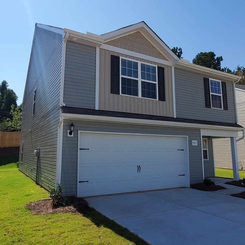 9111 Creedmore Hills Dr, Charlotte, NC 28214 House for Rent in