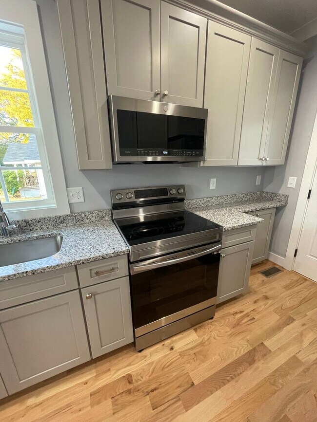 Foto del edificio - Brand New Home in Fountain Inn !!!  3 Bedr...