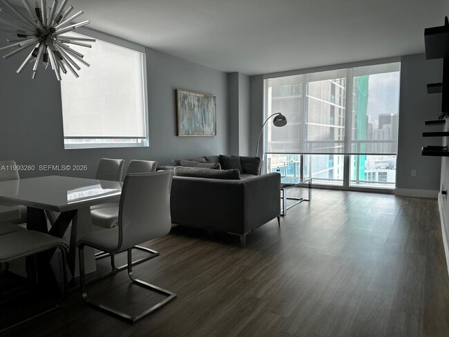 Building Photo - 500 Brickell Ave
