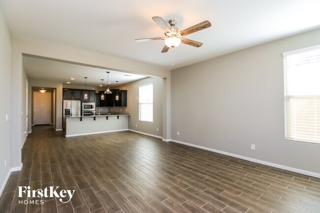 Foto del edificio - 10518 E Corbin Ave