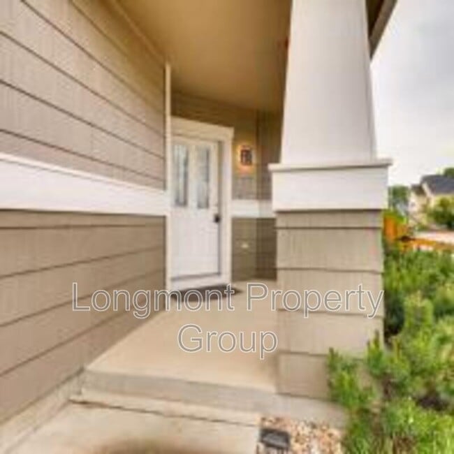 Building Photo - 746 Arrowwood Street