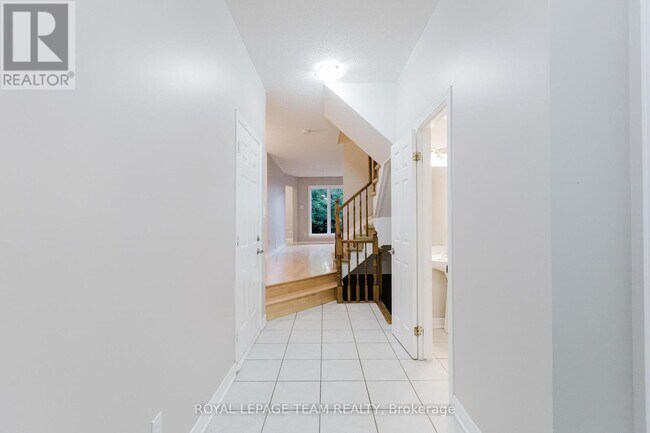 Building Photo - 97 Redpath Dr