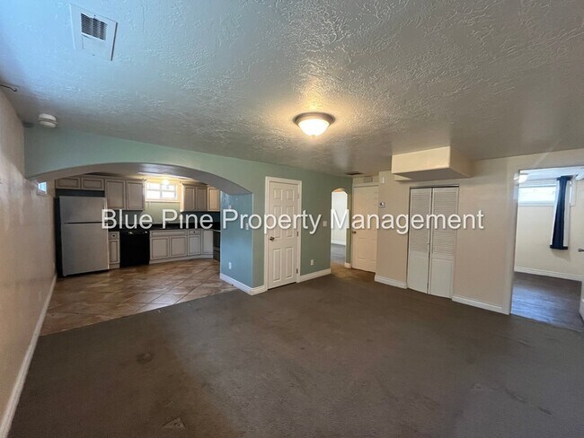 Building Photo - 3425 Owen St