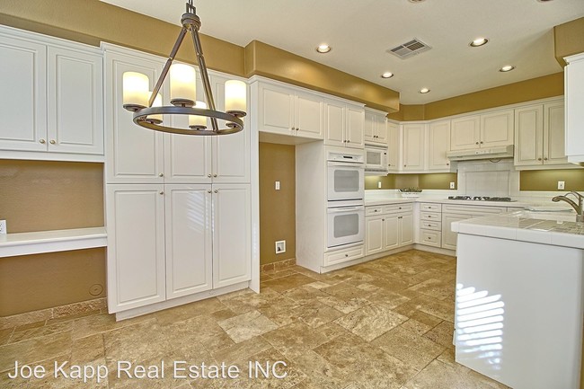 Building Photo - 3 br, 2.5 bath House - 2867 Golf Villa Dr