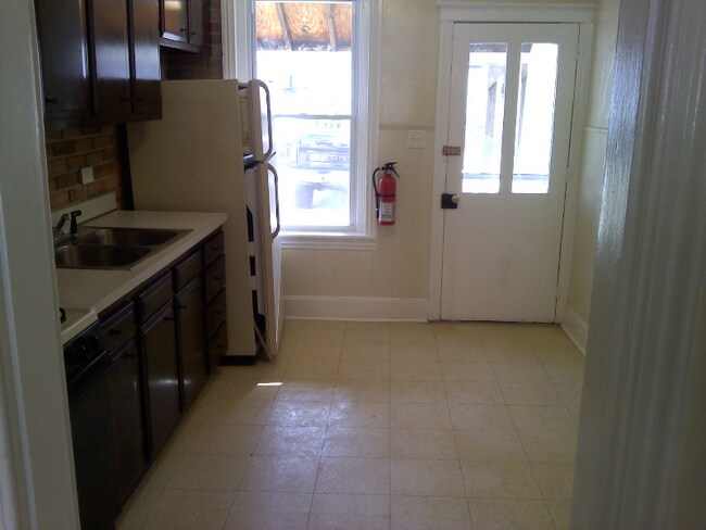 Foto del edificio - 220 W Spruce St