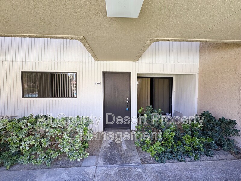 Foto principal - 2809 N Los Felices Rd