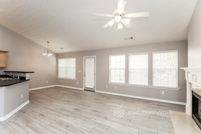 Building Photo - 5682 Skylar Creek Ln NE