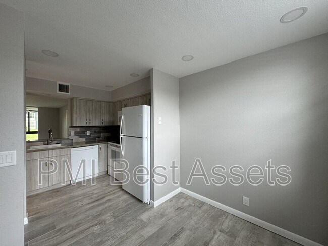 Foto del edificio - 7365 NW 18th St