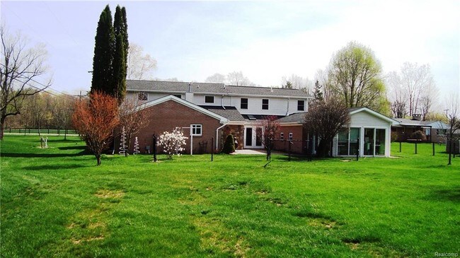 Foto del edificio - 64505 Wolcott Rd