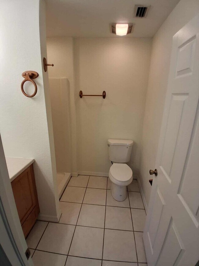 Building Photo - 27121 Partin Dr