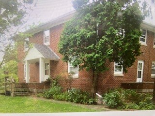 Building Photo - 1710 Springdale Rd