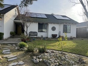 Building Photo - 1953 Sunset Ct