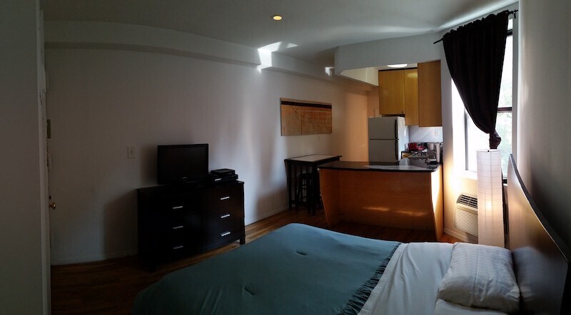 Primary Photo - 407 W 51st St