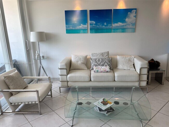 Foto del edificio - 6770 Indian Creek Dr