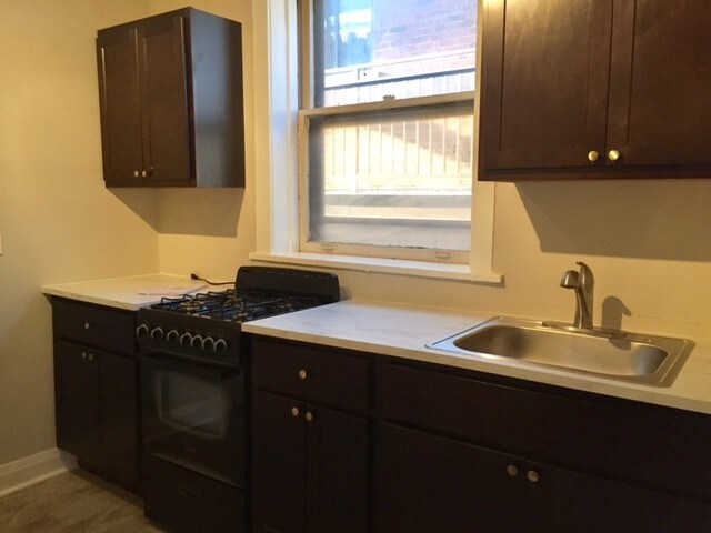 Foto del edificio - 6104 N Paulina St