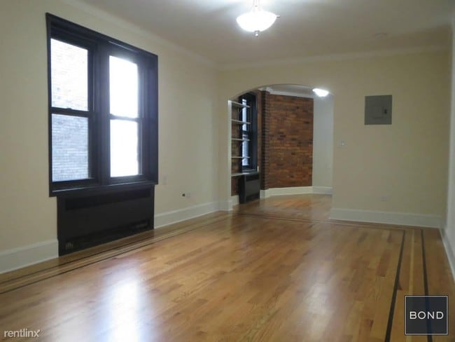 Building Photo - 123 E 23rd St