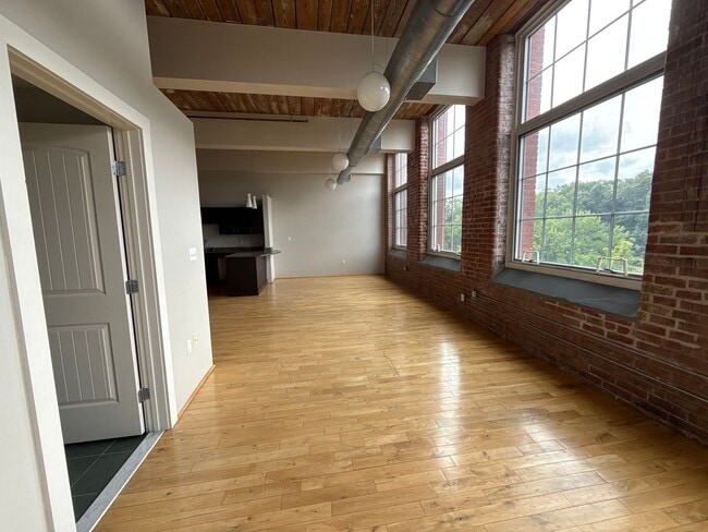 Interior Photo - Greystone Lofts