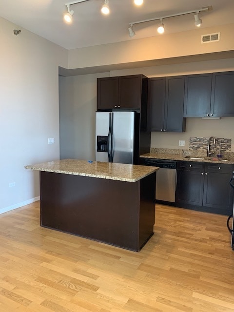 Foto del edificio - 1464 S Michigan Ave