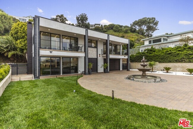 Foto del edificio - 1159 Lachman Ln