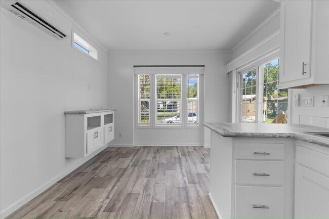 Foto del edificio - 11240 N Northwood Dr