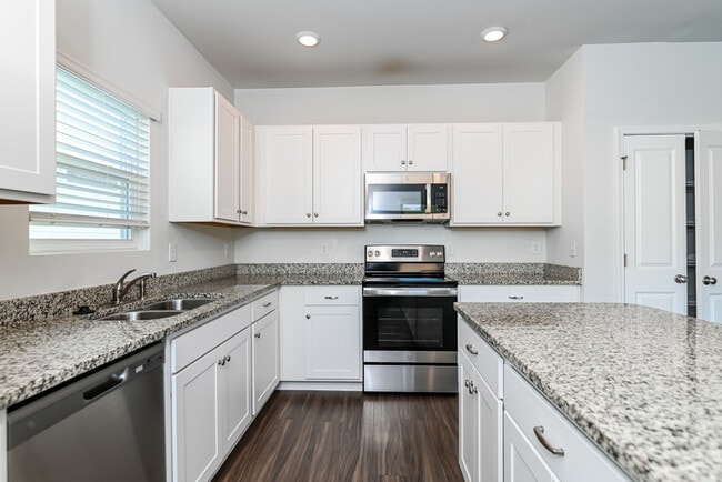 Building Photo - 308 Augustine Dr