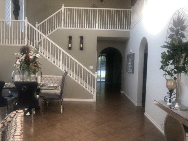 Foto del edificio - 14809 Hidden Palm Ct