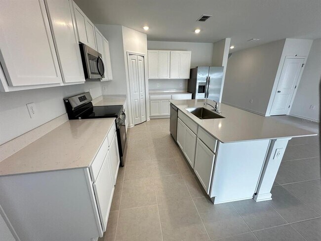 Foto del edificio - 3358 Alexander Dr