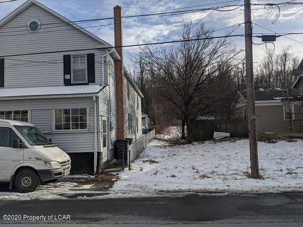 Primary Photo - 1020 Schwabe St