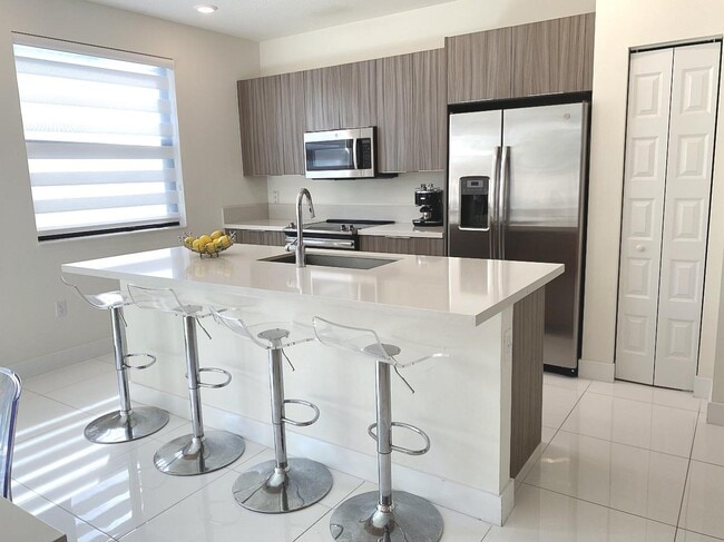 Foto del edificio - 10431 NW 82nd St