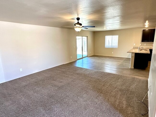 Building Photo - Wonderful Ghost Ranch in Casa Grande