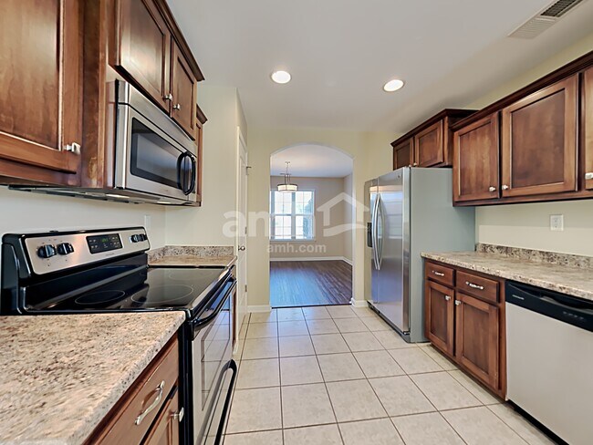 Building Photo - 5651 Bedford Loop East