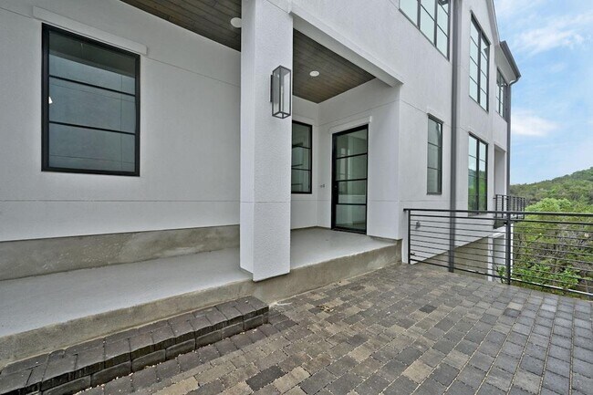 Foto del edificio - 6805 Adeline Wy