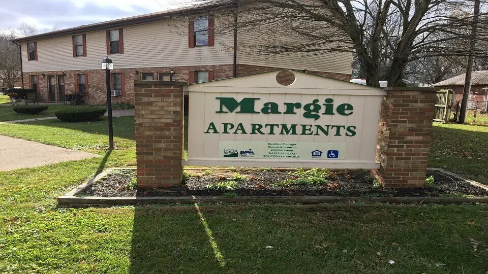 Foto del edificio - 400 Elm St