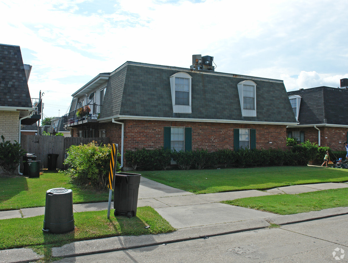 Primary Photo - 2808 Houma Blvd