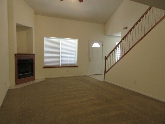 Foto del edificio - 1616-1618-1618 Juniper Dr