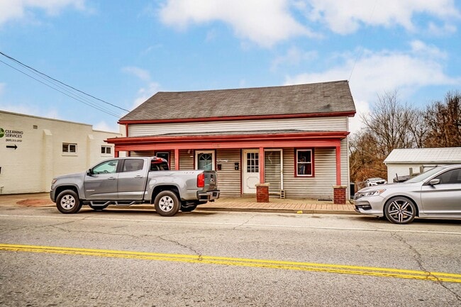 Building Photo - 29 N Main St