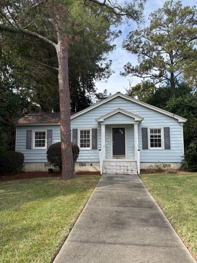 Commercial or Residential - Commercial or Residential House