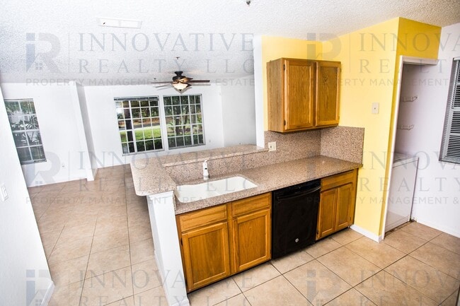 Building Photo - 2BD/2BA Hunter's Chase Condo in Gated Comm...