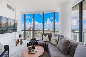 Building Photo - 1100 Biscayne Blvd