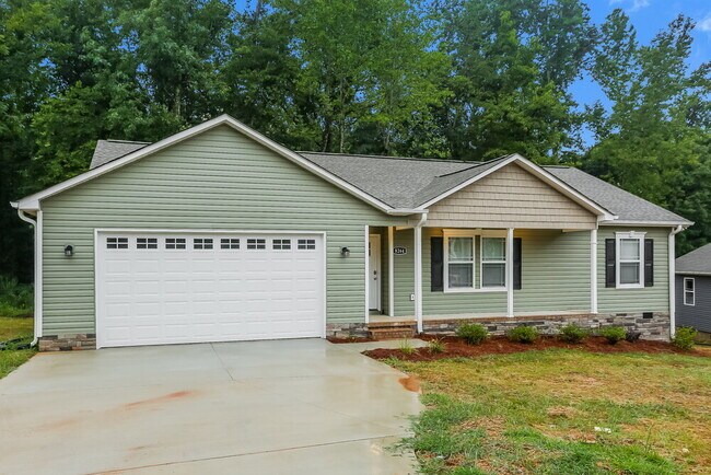 Building Photo - 8264 Historic Hill Dr