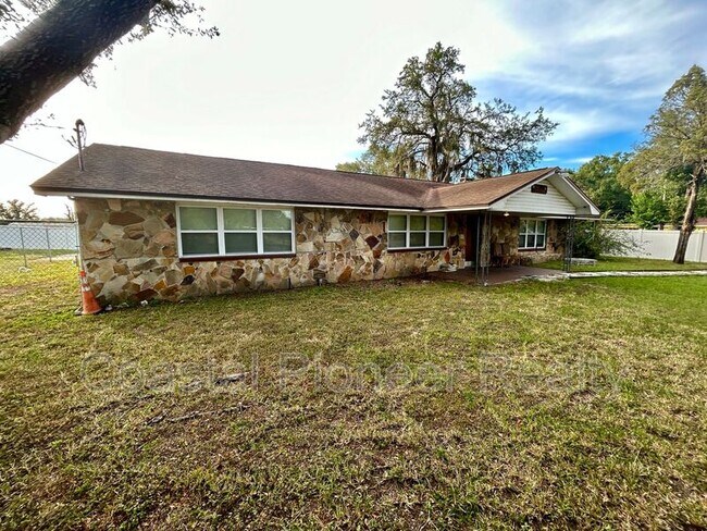 Foto del edificio - 5508 Orient Rd