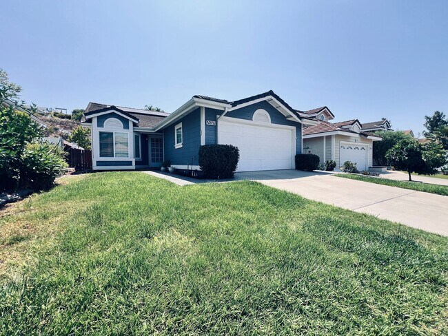 Foto del edificio - 14641 Carmel Ridge Rd