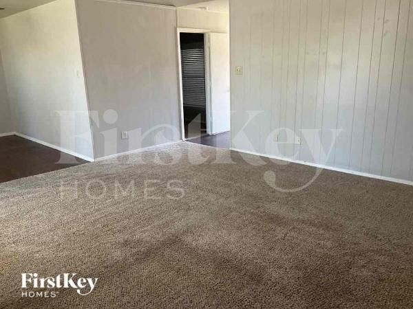 Building Photo - 6481 Whitehurst Dr