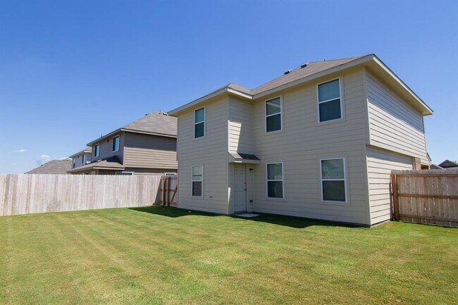 Foto del edificio - 1118 MARQUIS DR