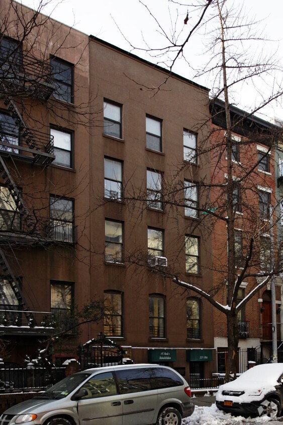 Building Photo - 44 St Marks Pl