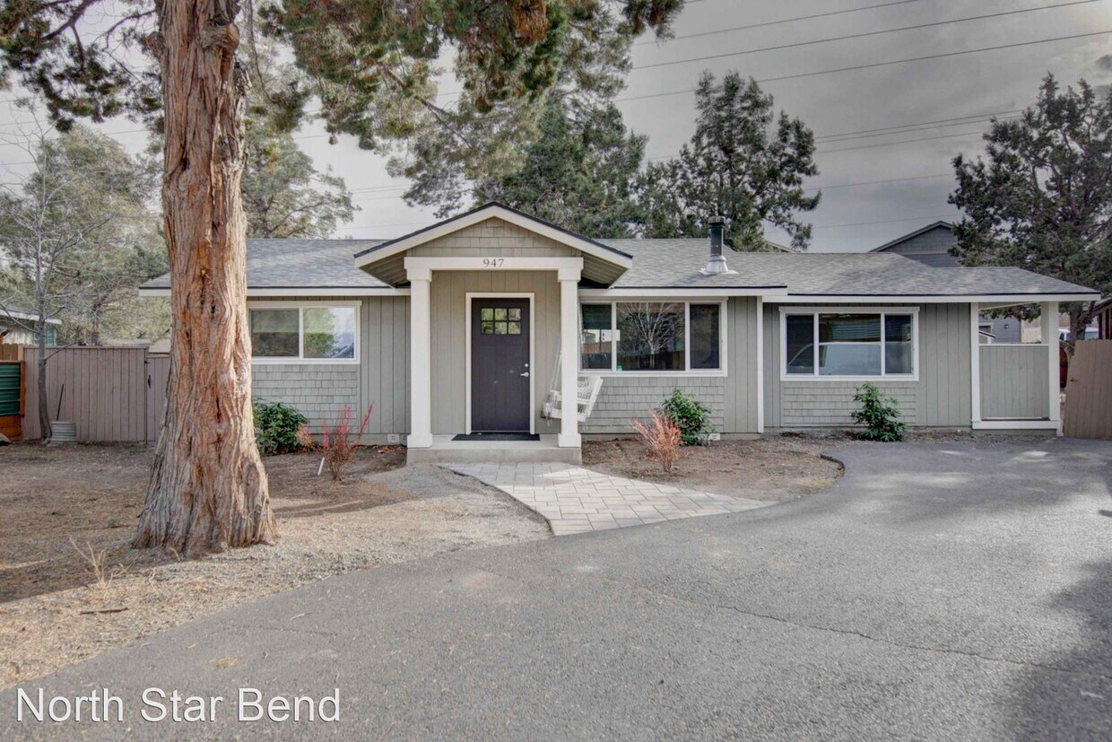 3 br, 2 bath House 947 SE Douglas St House Rental in Bend, OR
