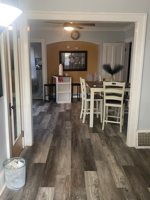 Foto principal - 14111 Jenne Ave