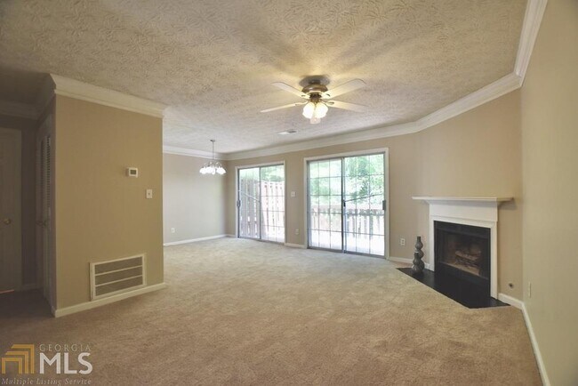 Building Photo - 1043 Plantation Way