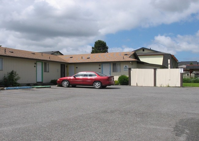 Building Photo - Glendale Apartments