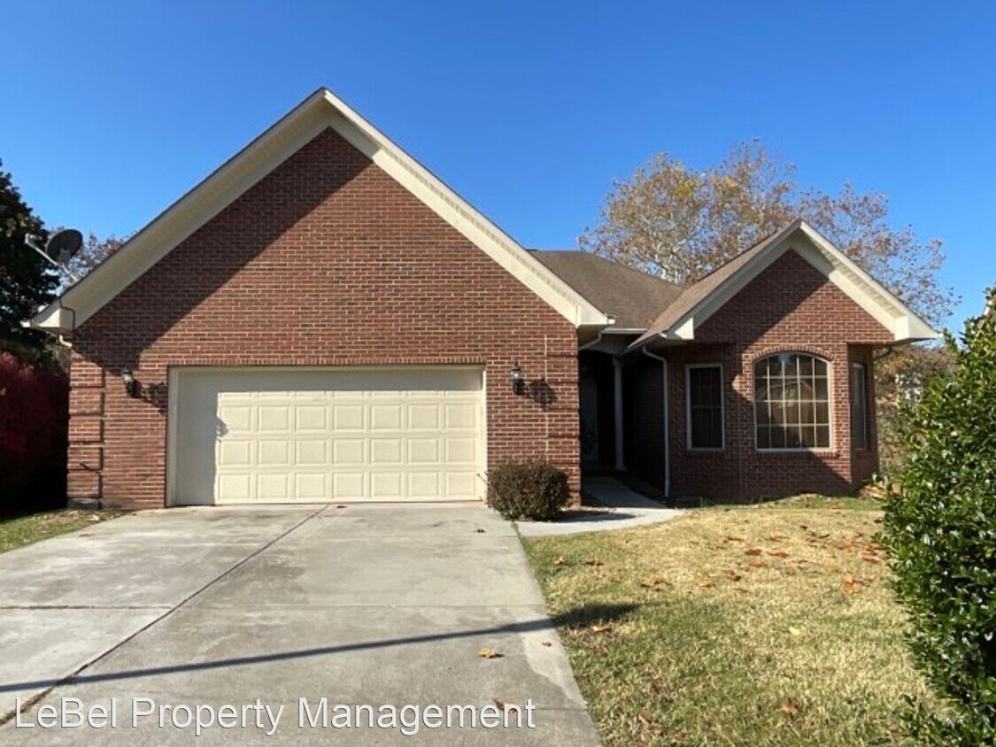 3 br, 3 bath House 2518 Rosemeade Drive House Rental in Morristown, TN